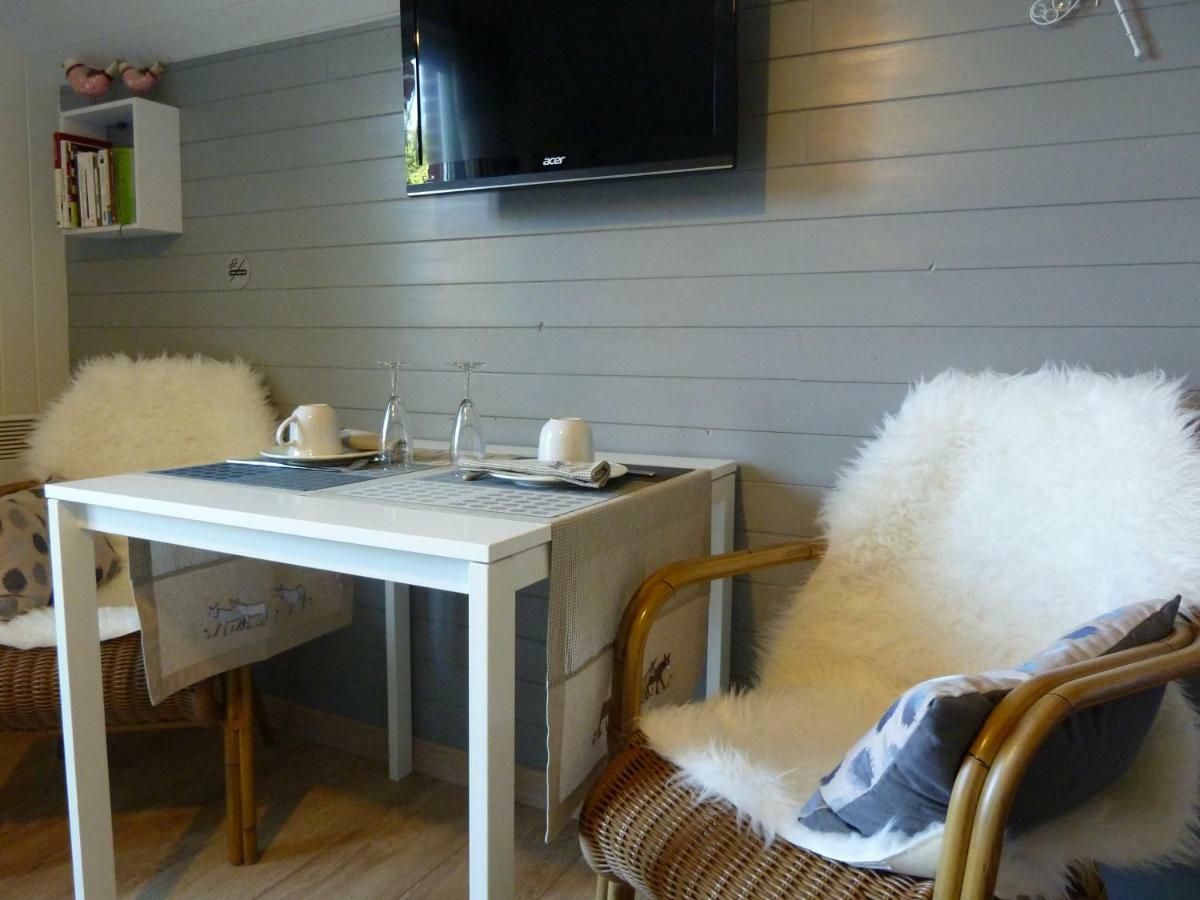 Entre Monts Et Collines B&B Et Spa En Option Exterior photo