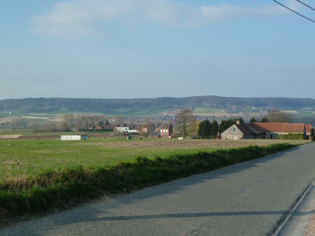Entre Monts Et Collines B&B Et Spa En Option Exterior photo